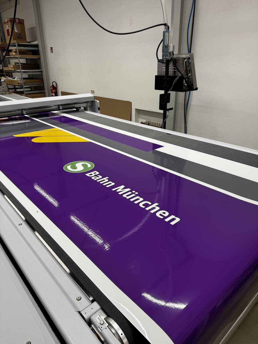 Folie für die S-Bahn München auf dem Plotter